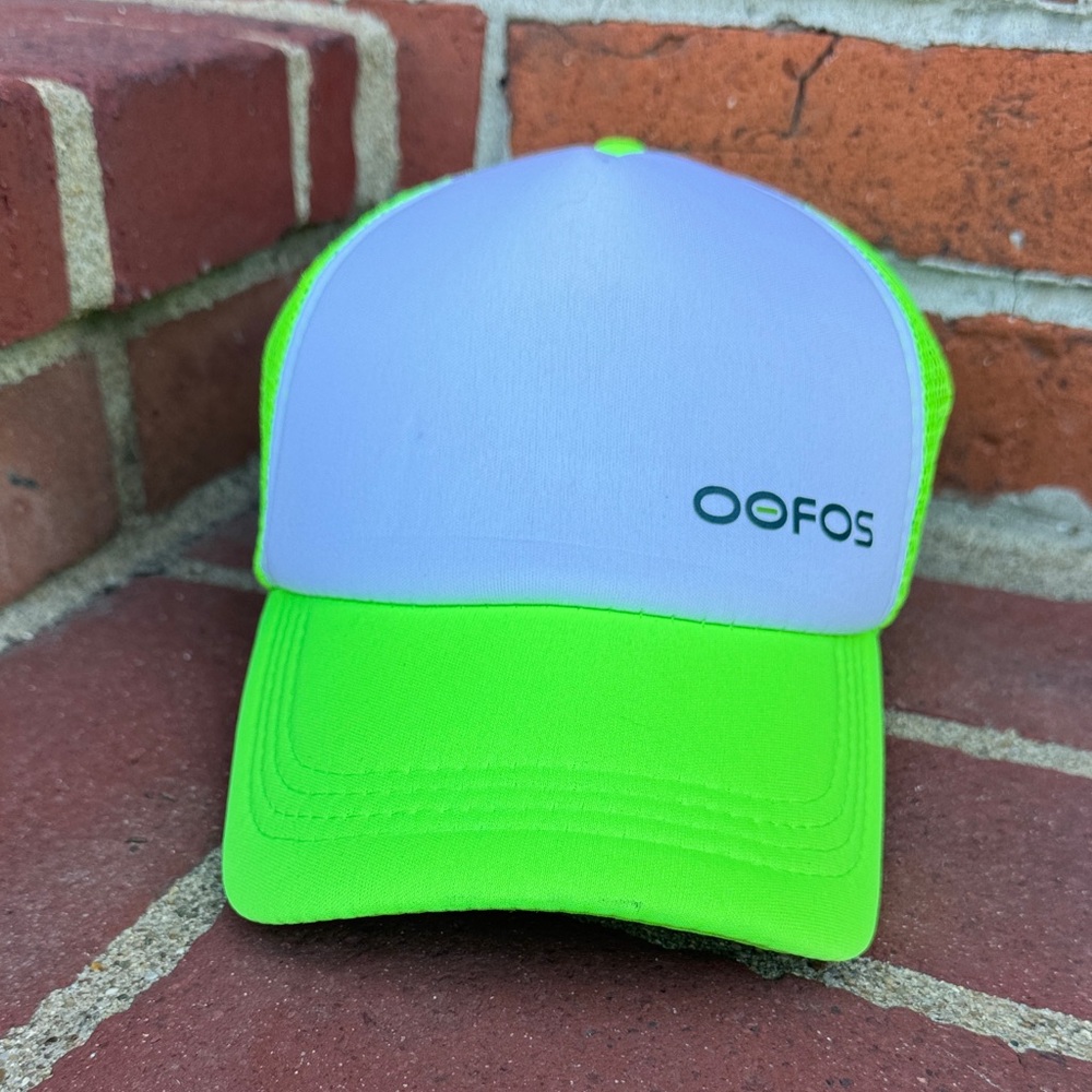 OOFOS Unisex Neon Yellow Green Trucker Hat - Picture 2 of 7